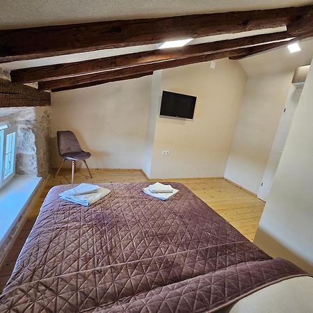 Villa Gaj Omišalj Eksteriør bilde