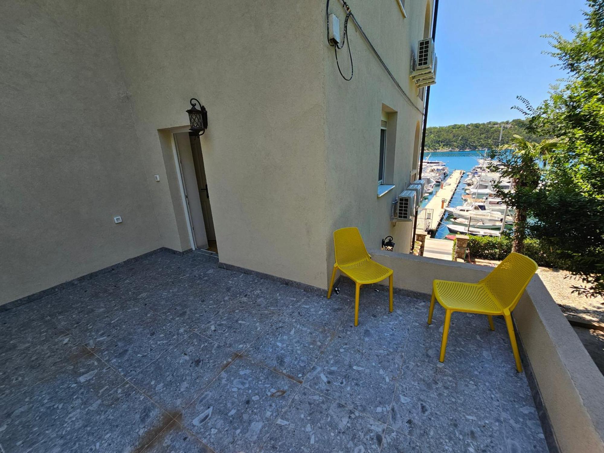 Villa Gaj Omišalj Eksteriør bilde