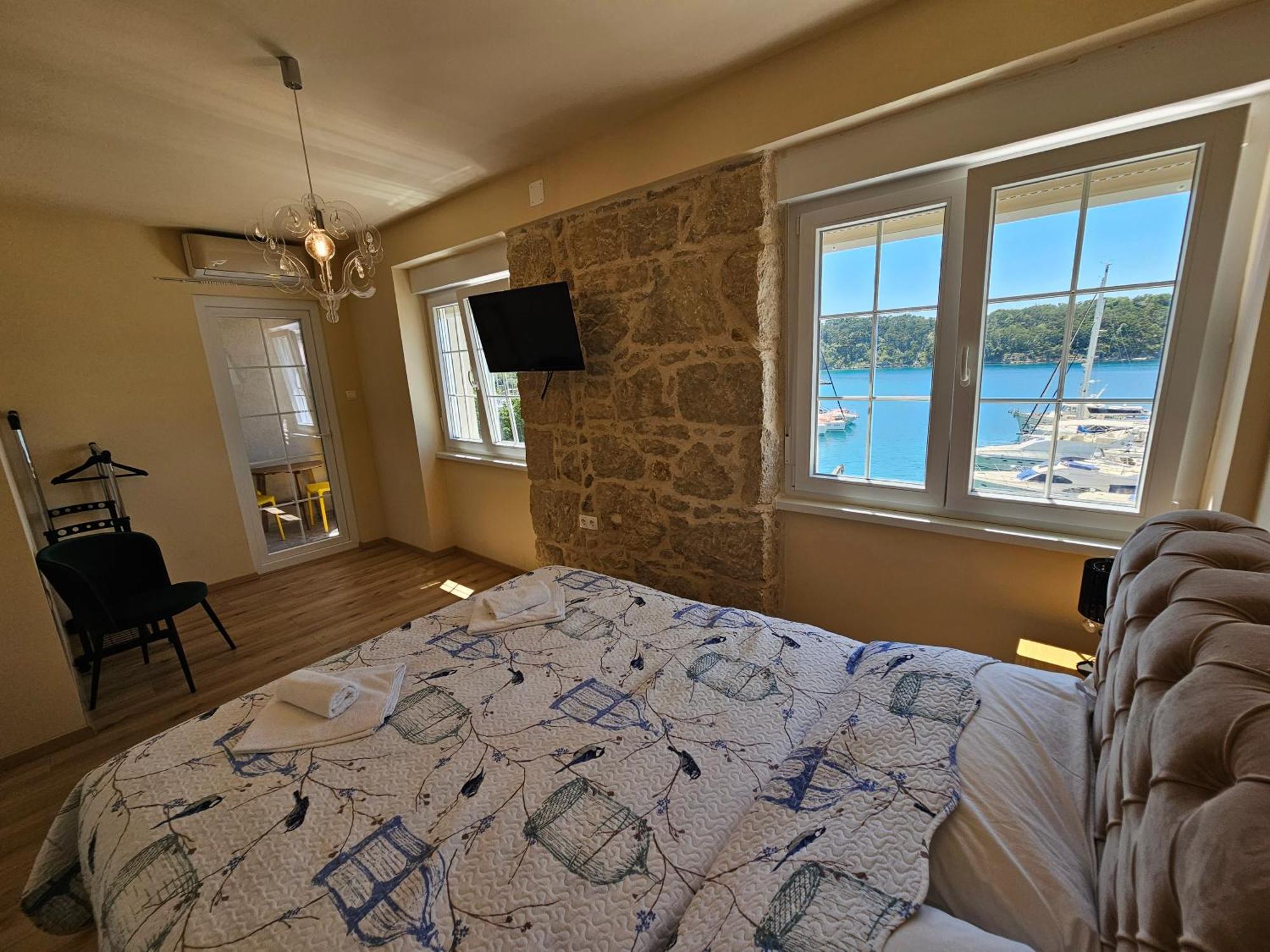 Villa Gaj Omišalj Eksteriør bilde